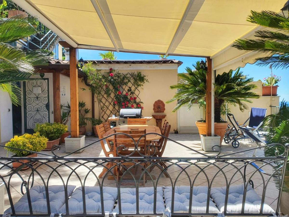 Casa Monticello Apartment Positano Bagian luar foto